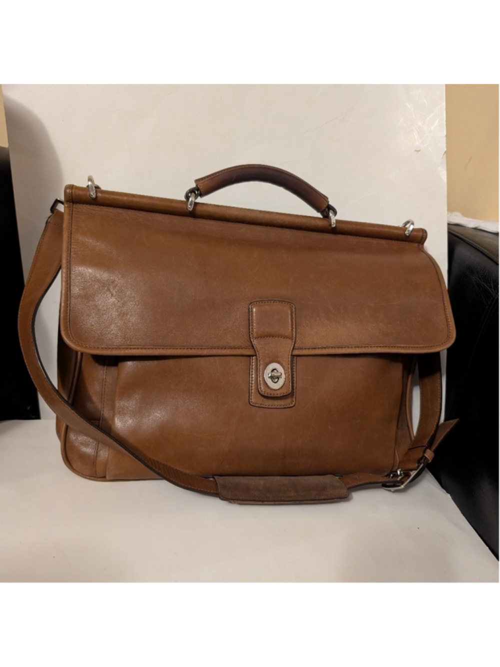 Coach F06456 Vintage Barclay Saddle Brown Briefcase/Laptop Bag W/Turnlock Detail